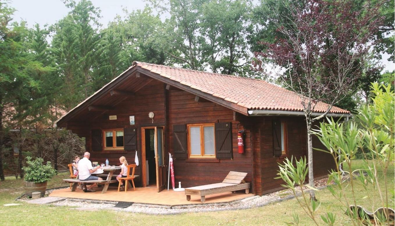 Camping Fontaine Du Roc Konuk evi Devillac Dış mekan fotoğraf